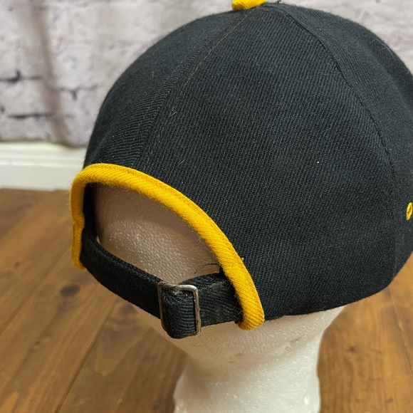 Vintage Logo Athletics NHL Boston Bruins baseball cap - Picture 4 of 10